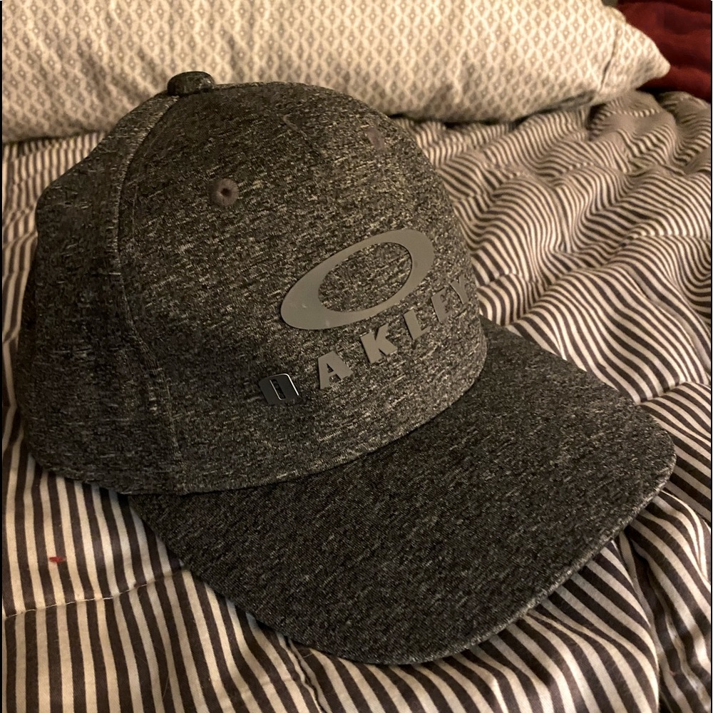 Oakley Performance fit hat